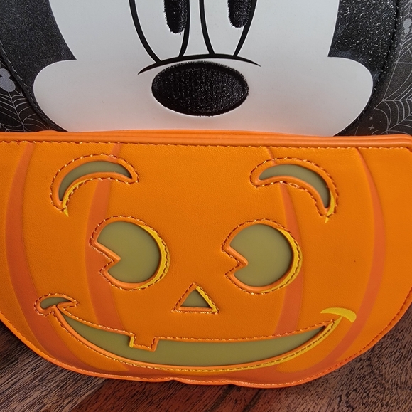 NWT Loungefly Disney Mickey Mouse Pumpkin Light Up Mini Backpack - Picture 7 of 11